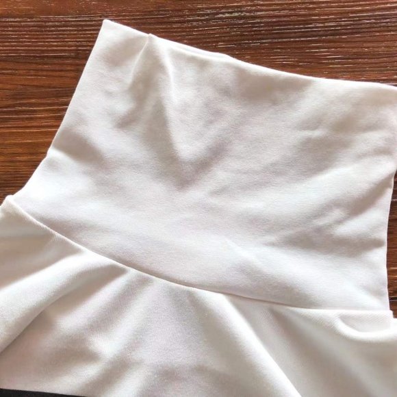 Cavermpt White Long-Sleeved Turtleneck Bottoming Shirt with Face Print - Picture 11 of 15